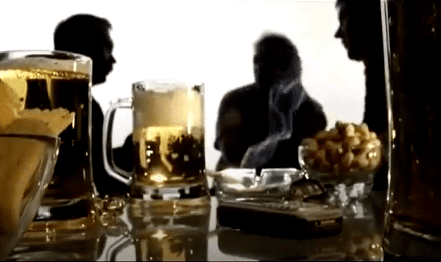 Bevi alcol in un'azienda maschile